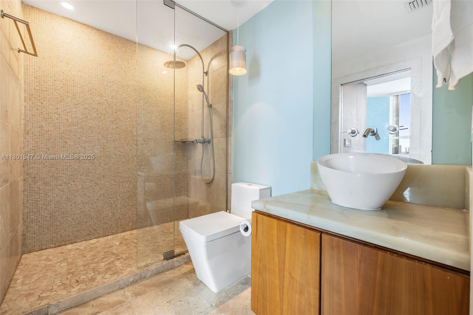 THE MARK ON BRICKELL COND - Residential