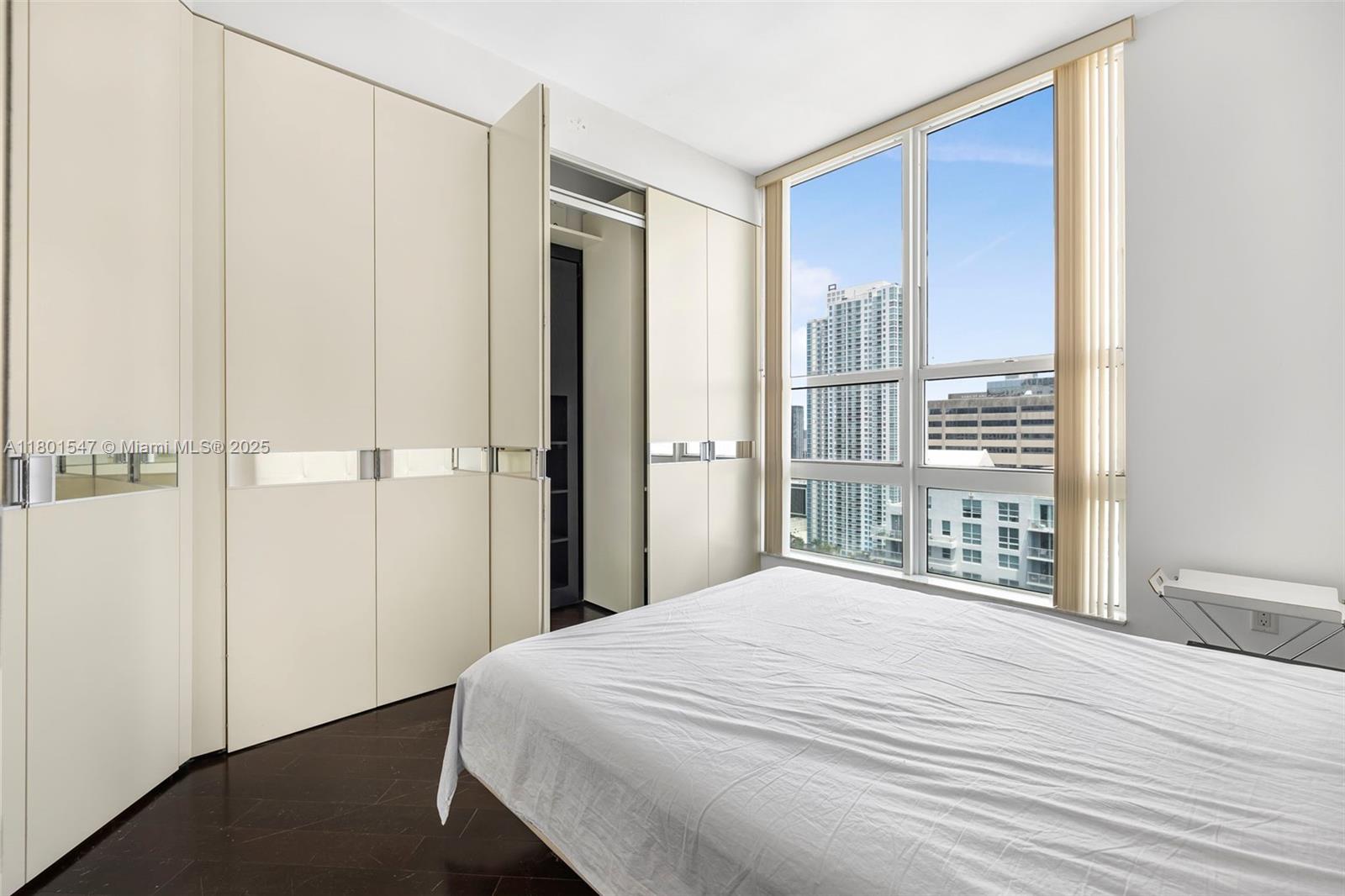 THE MARK ON BRICKELL COND - Residential