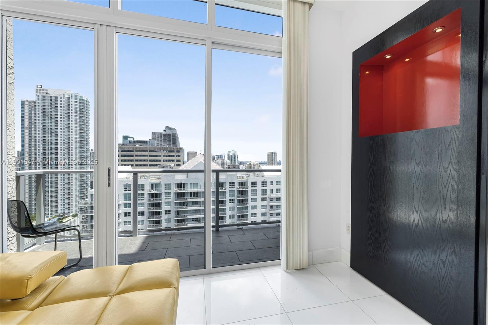 THE MARK ON BRICKELL COND - Residential