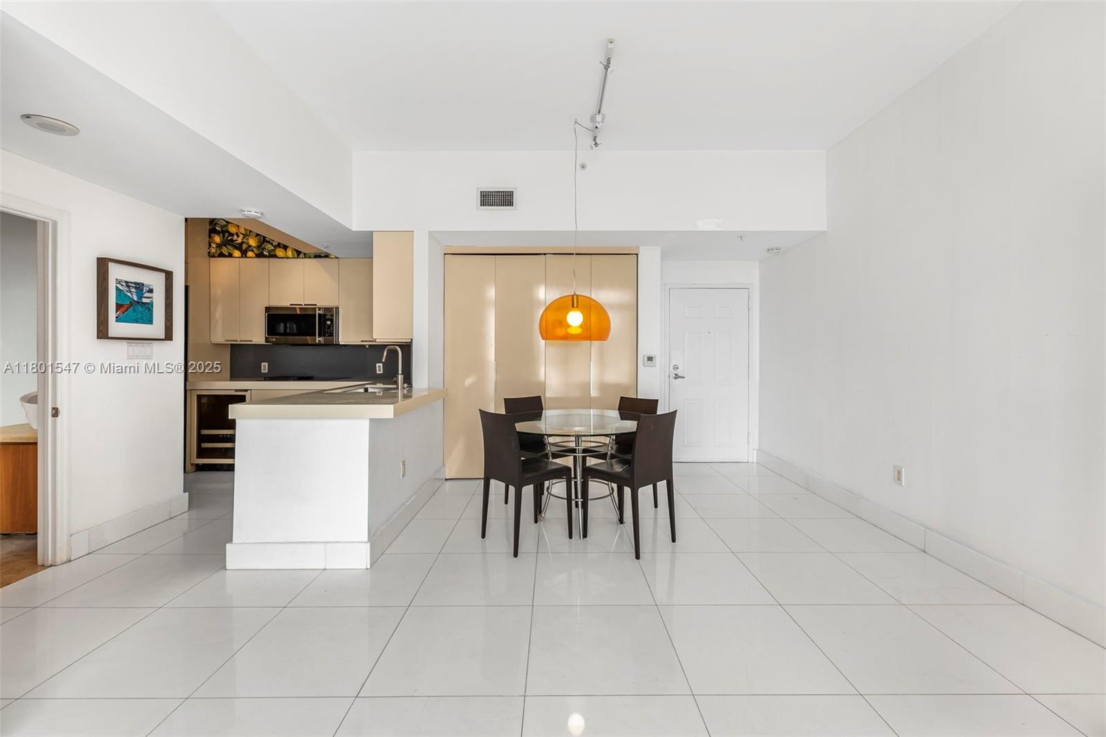 1155 BRICKELL BAY DR PH204