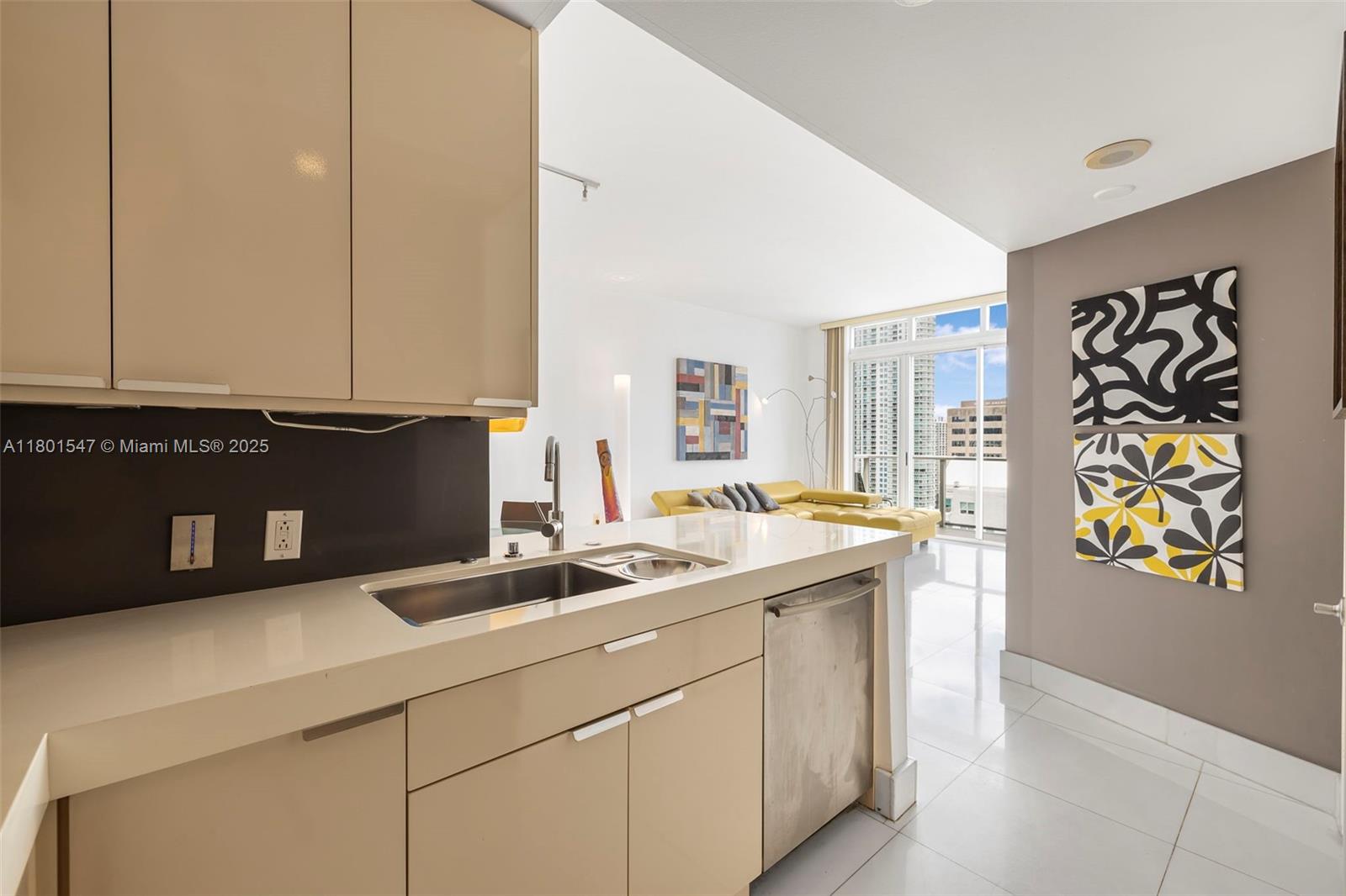 THE MARK ON BRICKELL COND - Residential