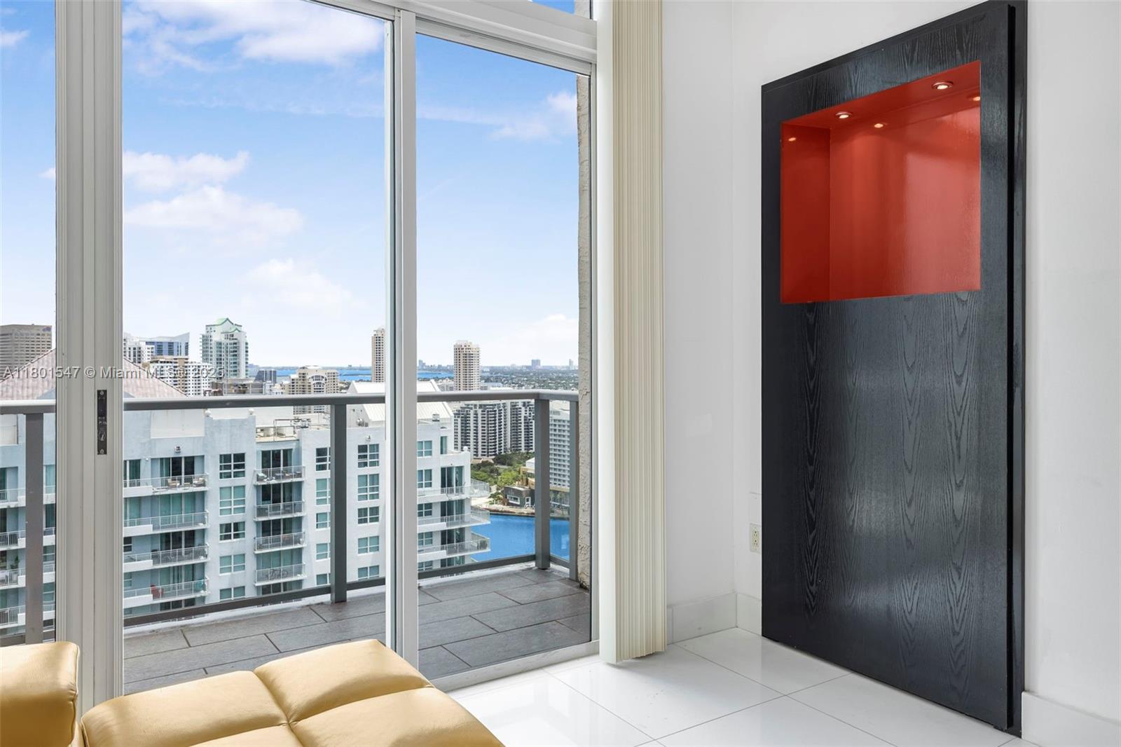 THE MARK ON BRICKELL COND - Residential