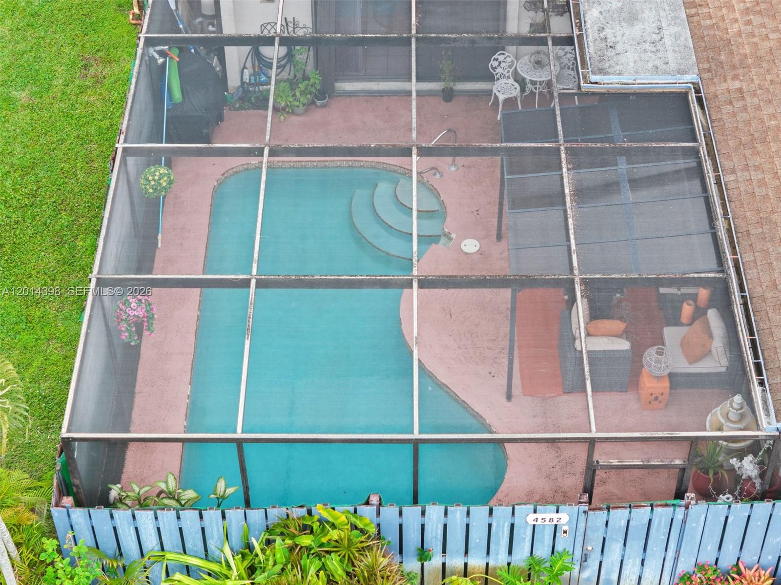 COUNTRY AS - Residential