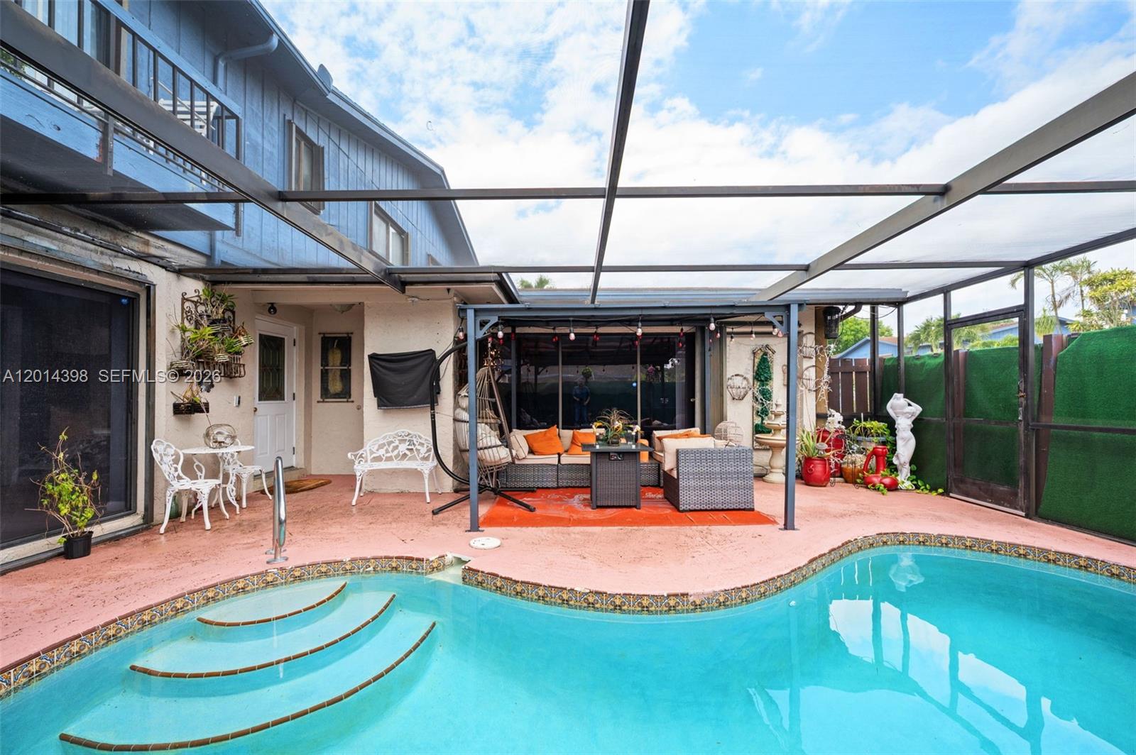 COUNTRY AS - Residential