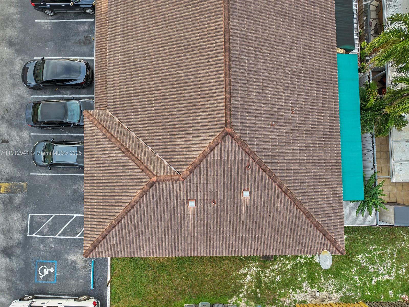 WEST POINCIANA VILLAS CON - Residential