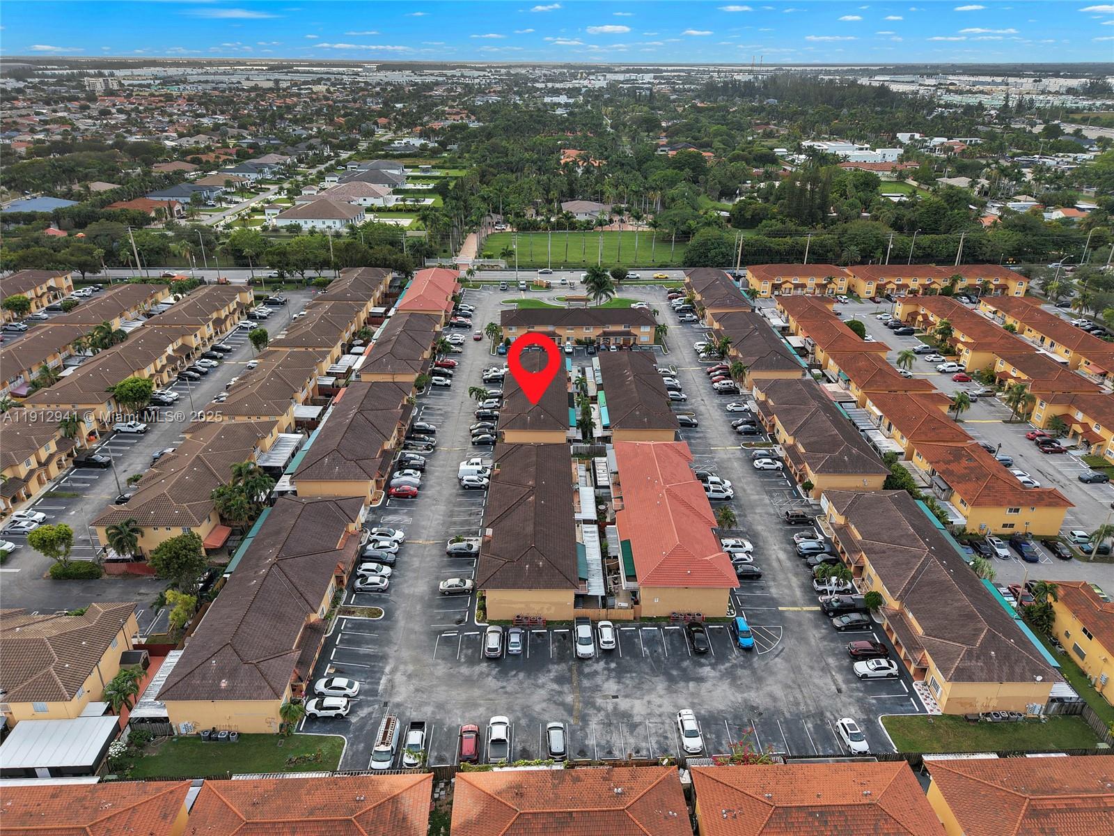 WEST POINCIANA VILLAS CON - Residential