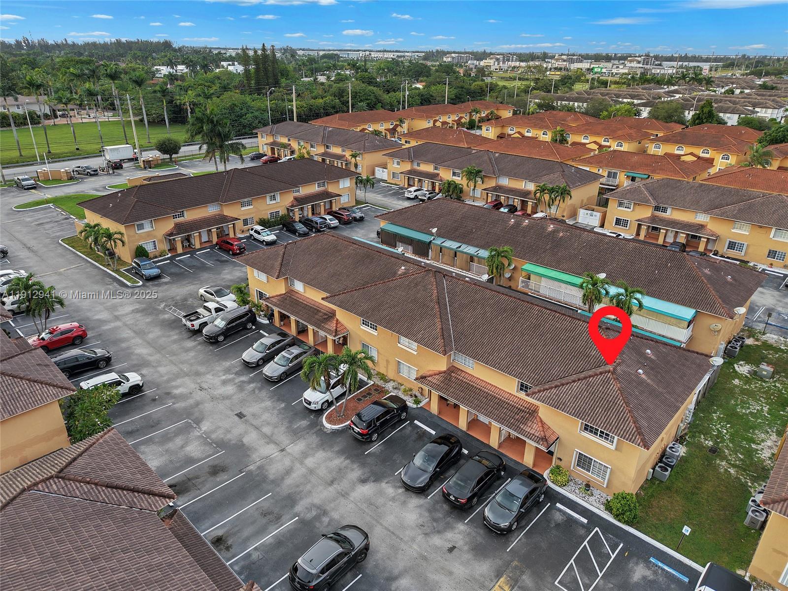 WEST POINCIANA VILLAS CON - Residential