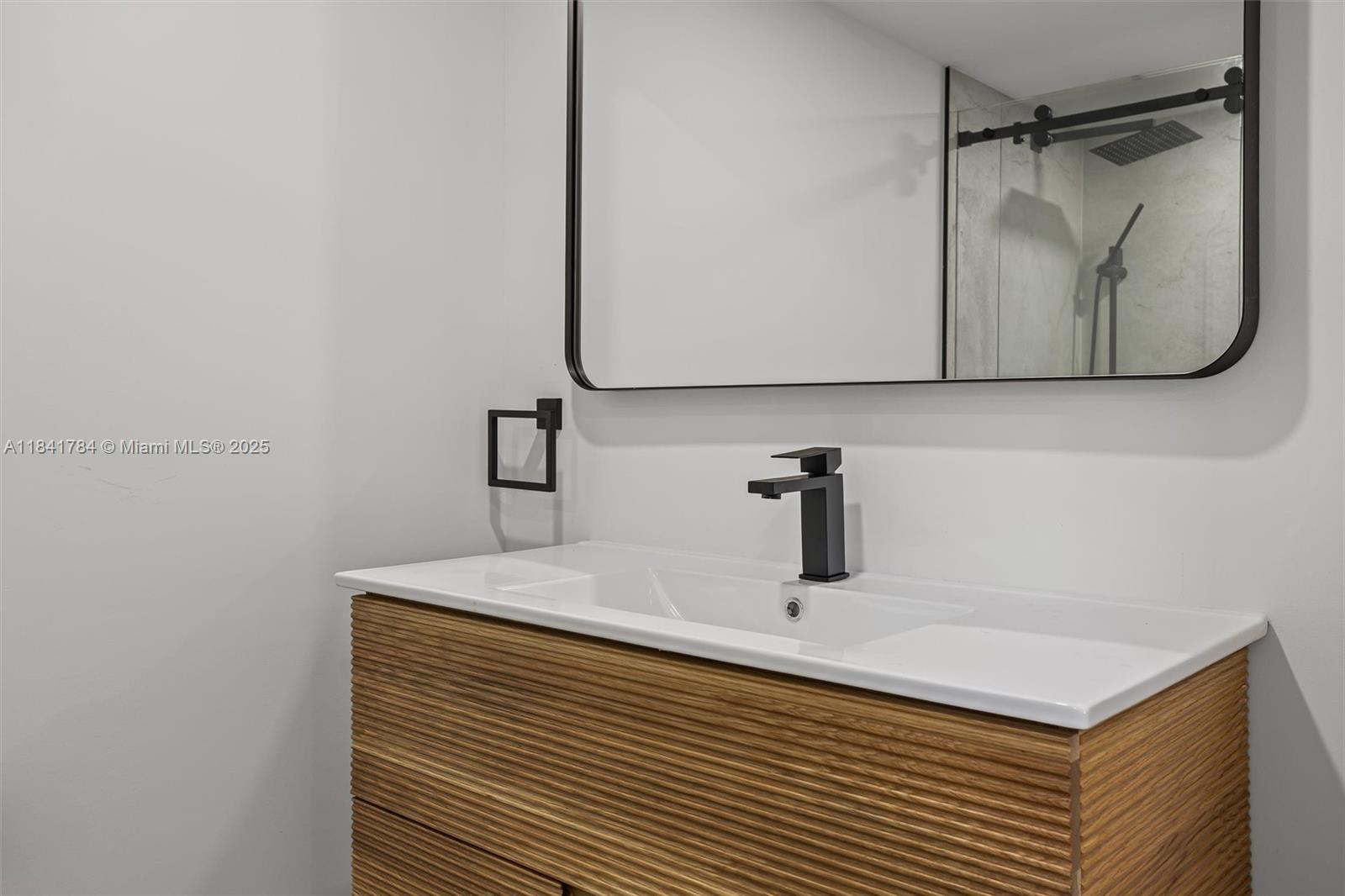 SKY LAKE ENCHANTED GARDEN - Residential