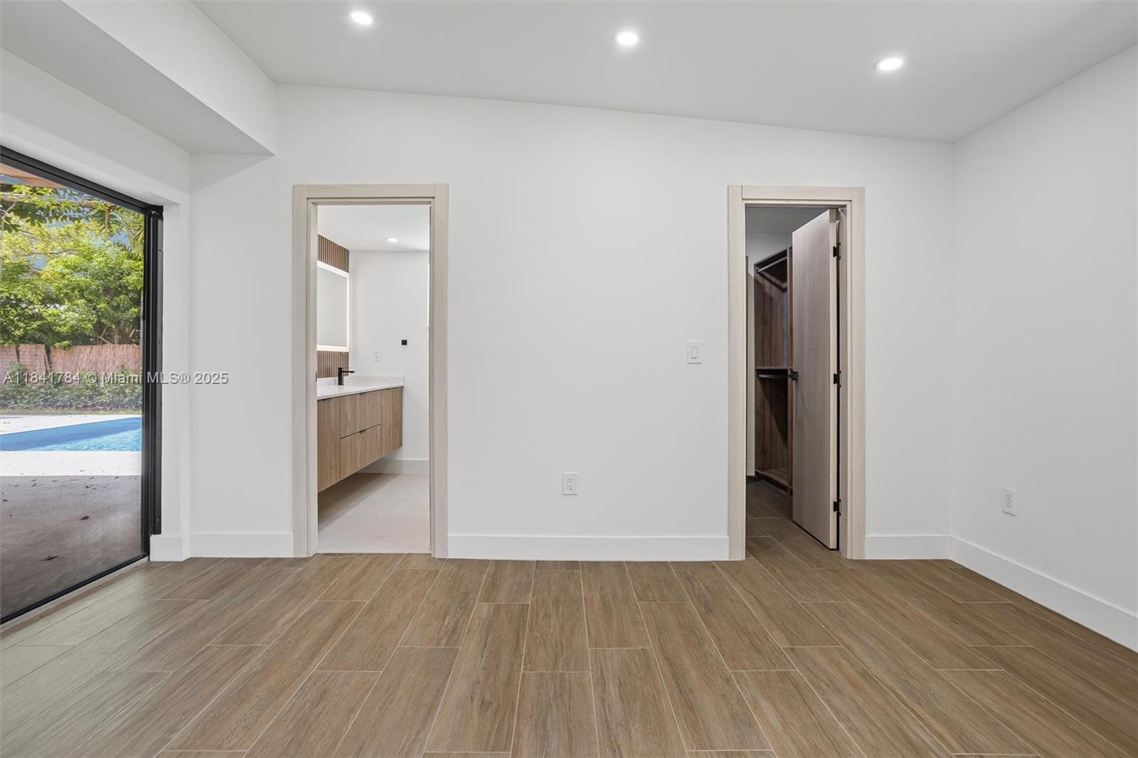 SKY LAKE ENCHANTED GARDEN - Residential