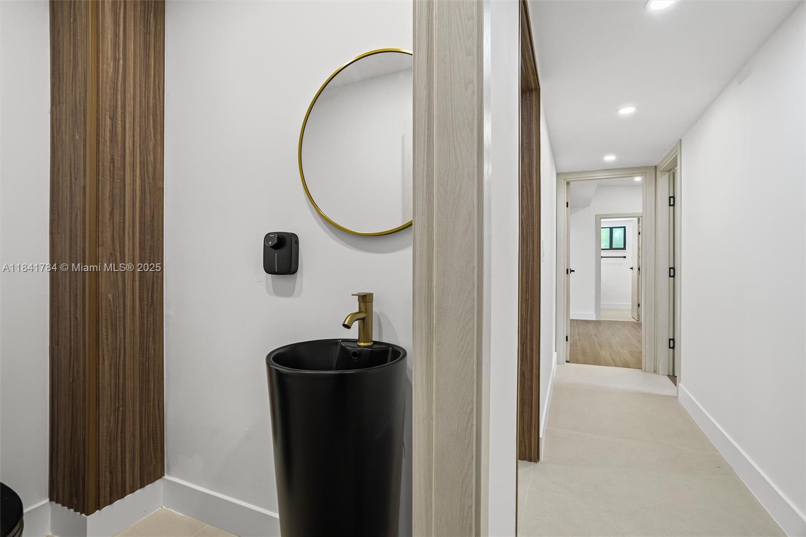 SKY LAKE ENCHANTED GARDEN - Residential