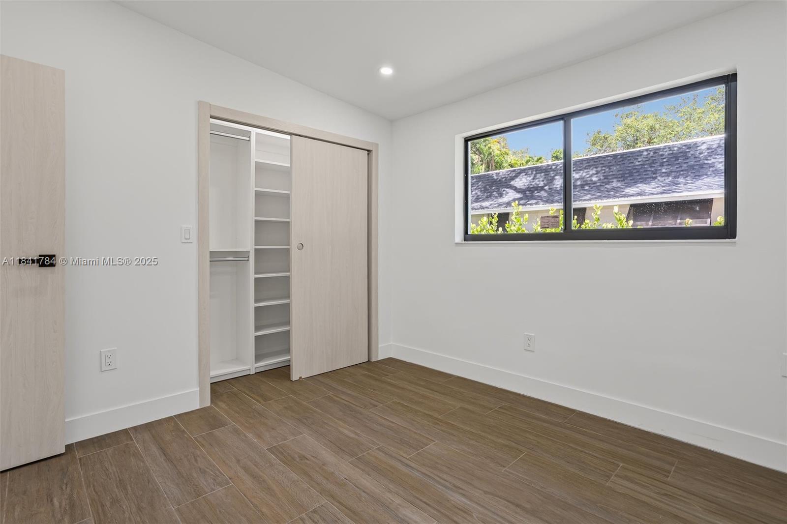 SKY LAKE ENCHANTED GARDEN - Residential