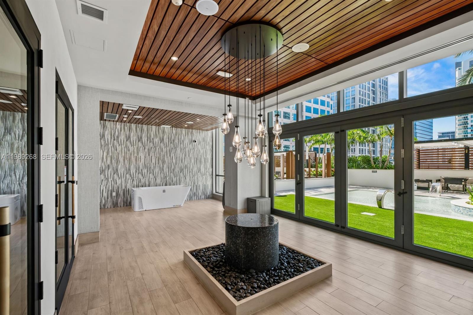 Veneto Las Olas - Residential Lease