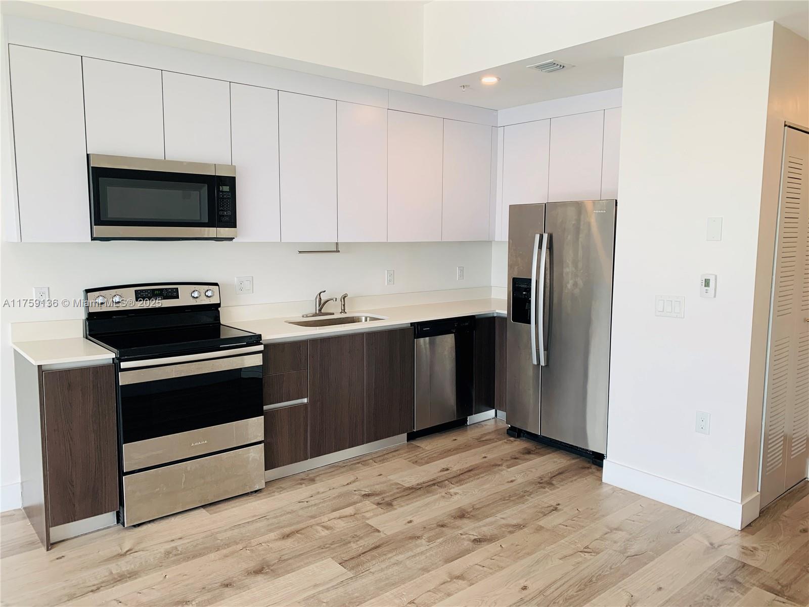 Rental Property at 39 Nw 7th Ave 602, Miami, Broward County, Florida - Bedrooms: 1 
Bathrooms: 2  - $2,499 MO.