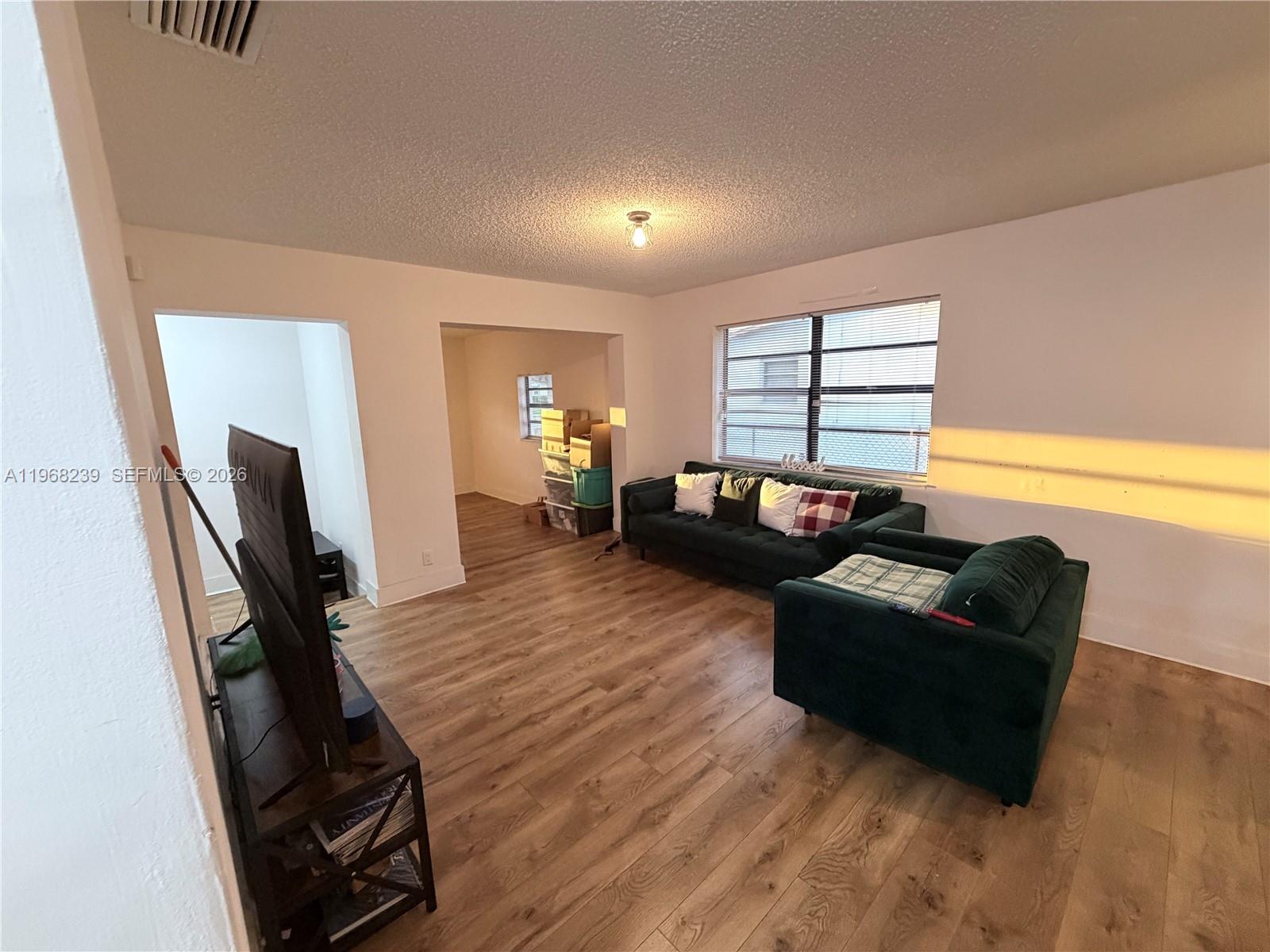 BROWARDALE 1ST ADDITION - Residential