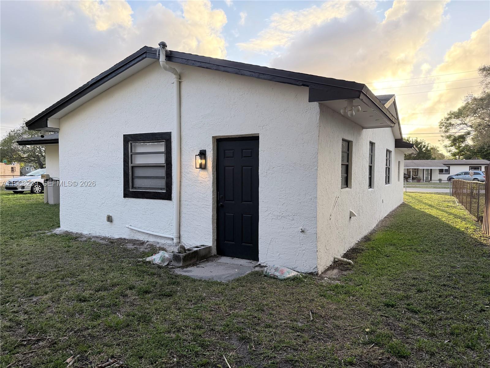 BROWARDALE 1ST ADDITION - Residential