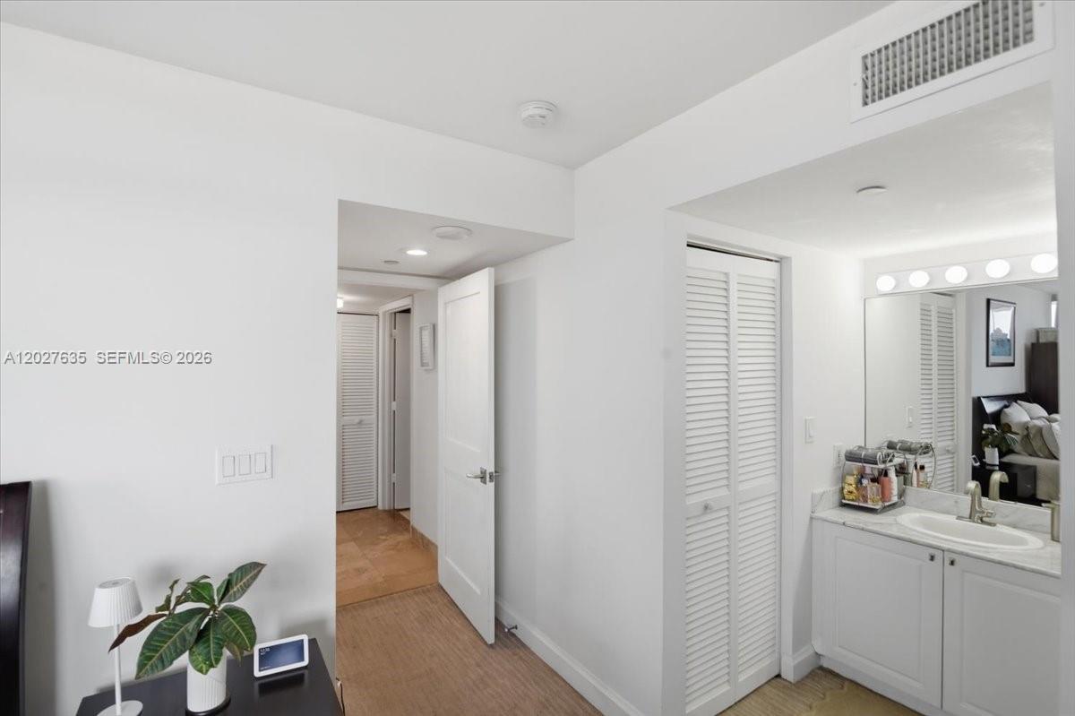 RIMINI BEACH CONDO - Residential