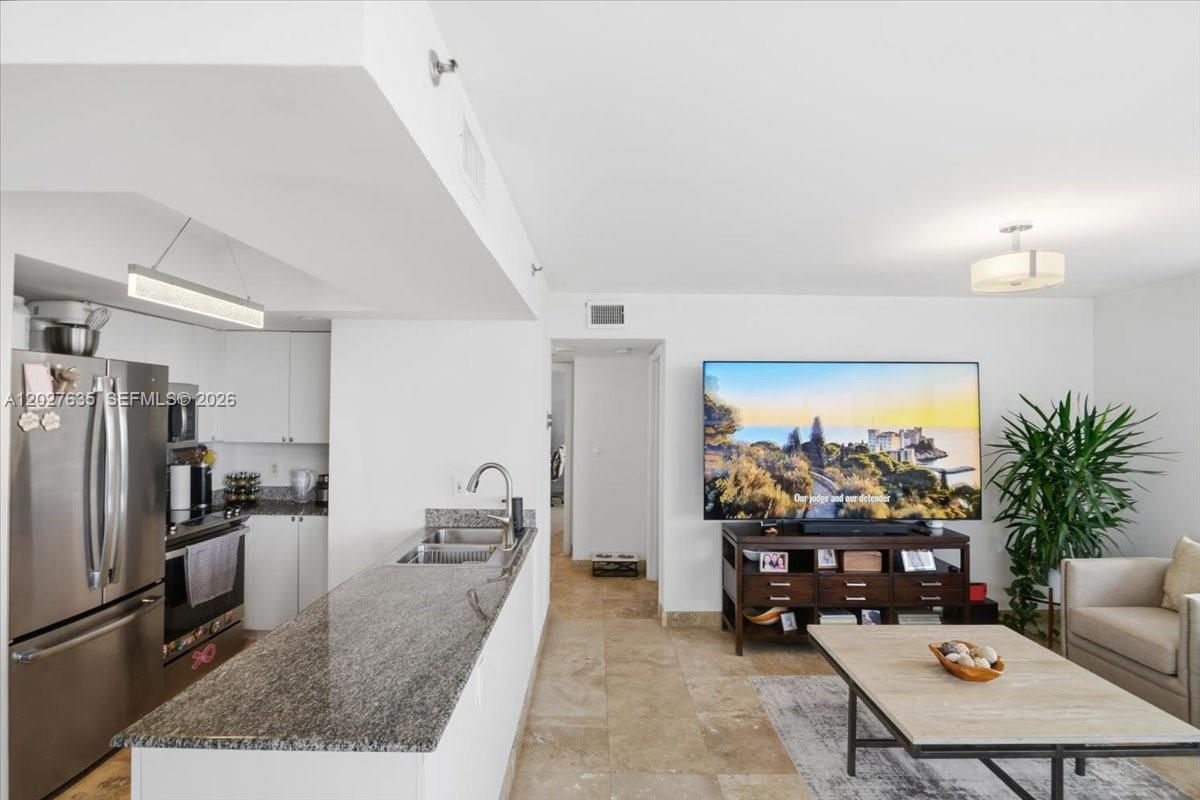 RIMINI BEACH CONDO - Residential