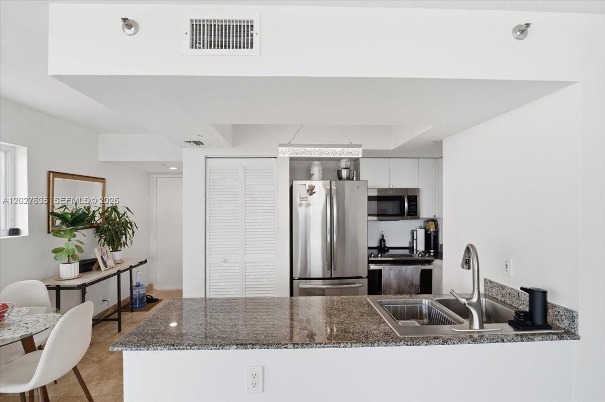 RIMINI BEACH CONDO - Residential