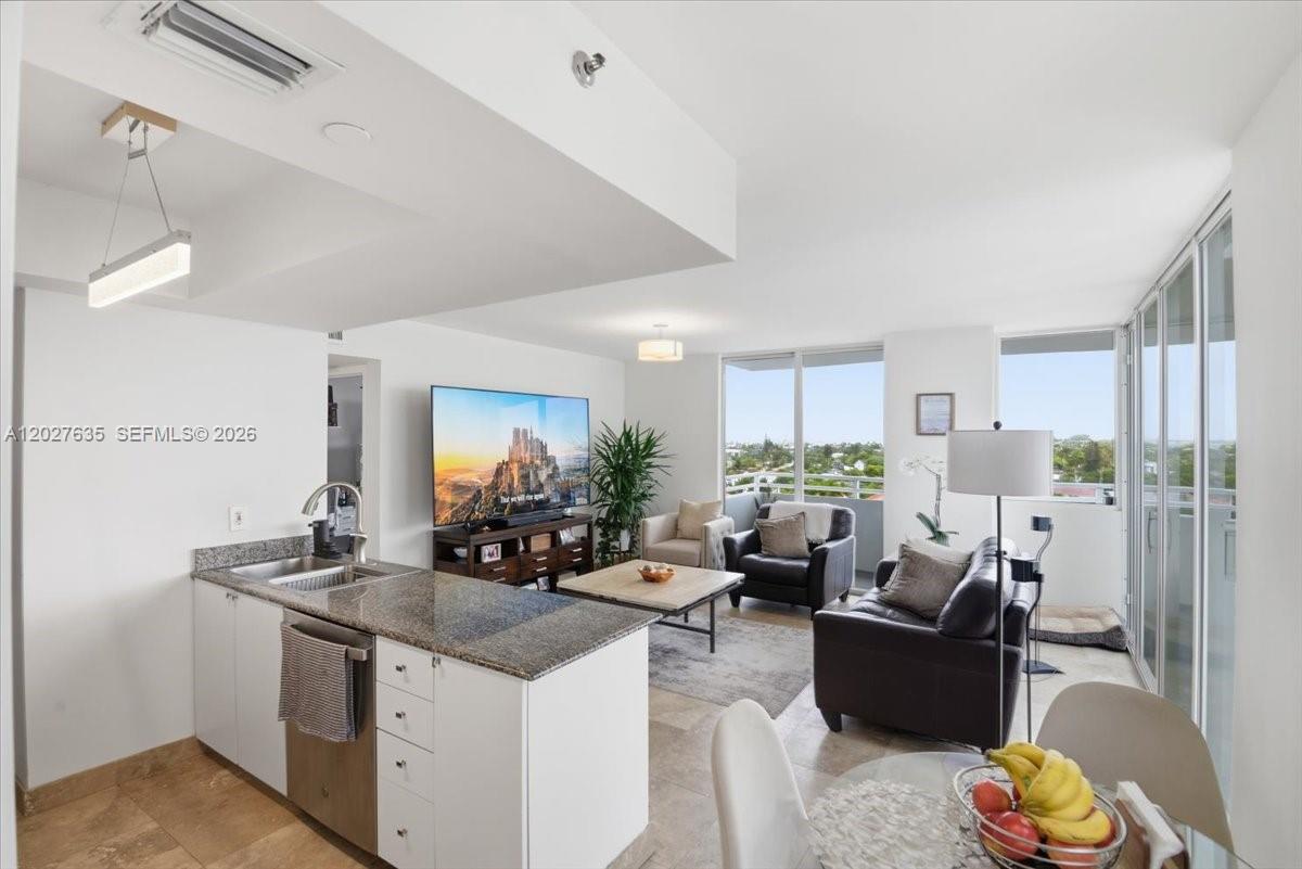 RIMINI BEACH CONDO - Residential
