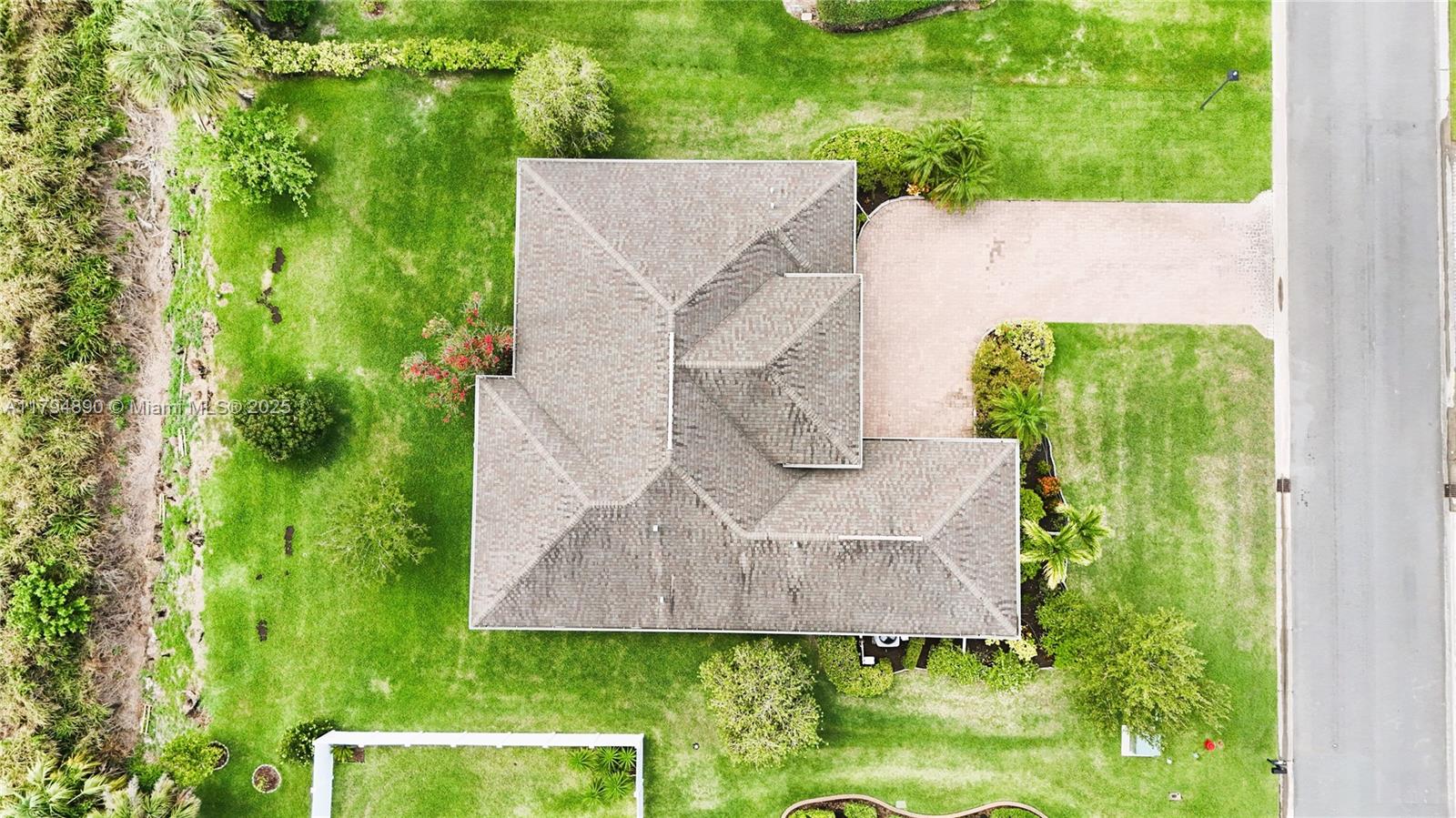 SOUTH LAKES SUBDIVISION - Residential