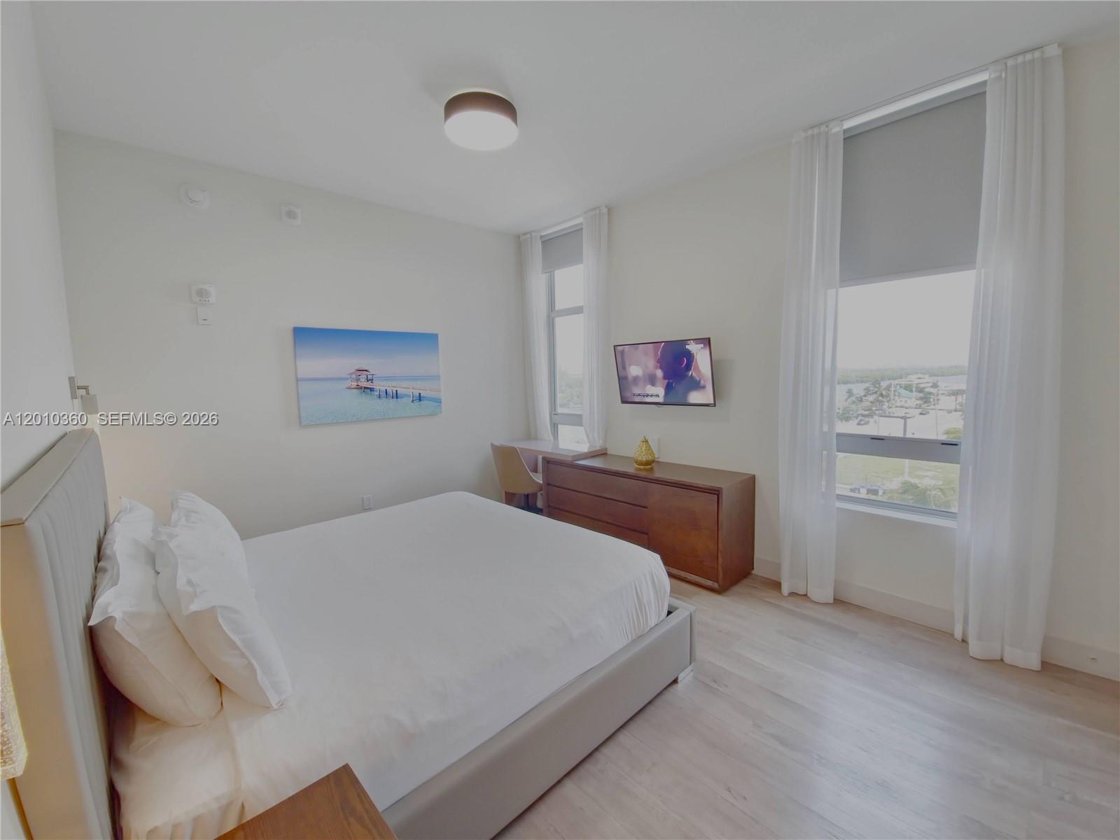 COSTA HOLLYWOOD CONDO - Residential