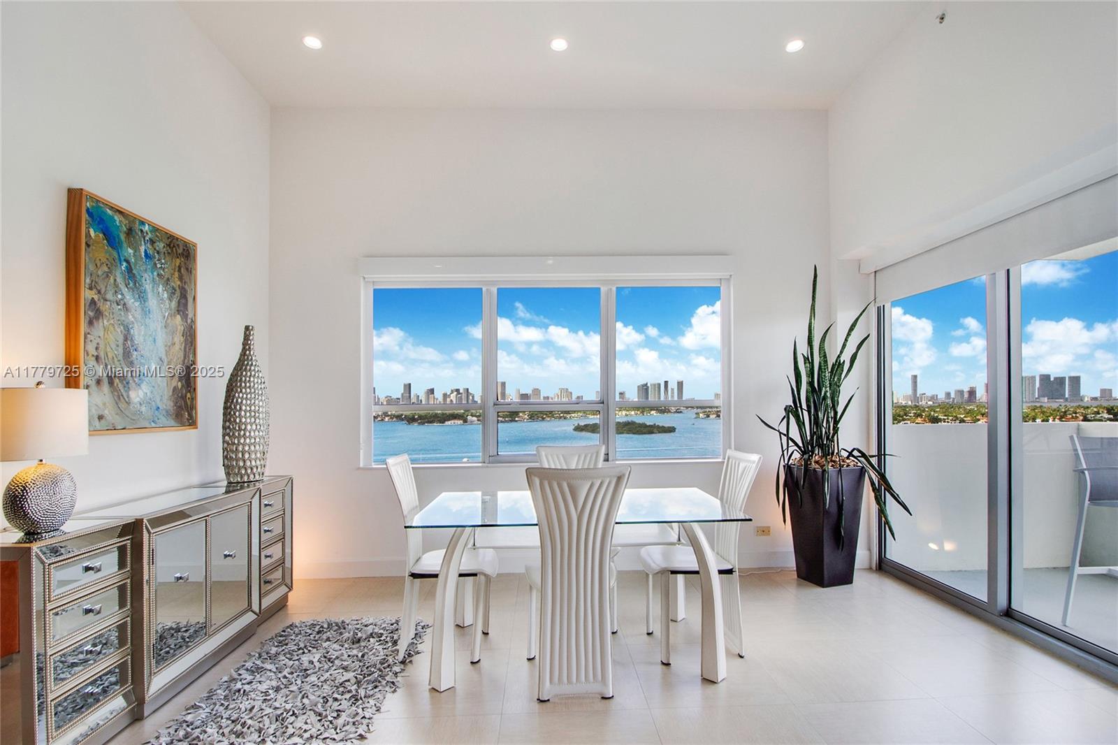 1500 Bay Rd 1540S, Miami Beach, Miami-Dade County, Florida - 1 Bedrooms  
2 Bathrooms - 