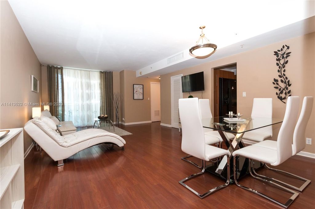 Photo of 3001 S Ocean Dr #435, Hollywood, FL 33019 (MLS # A11413522)