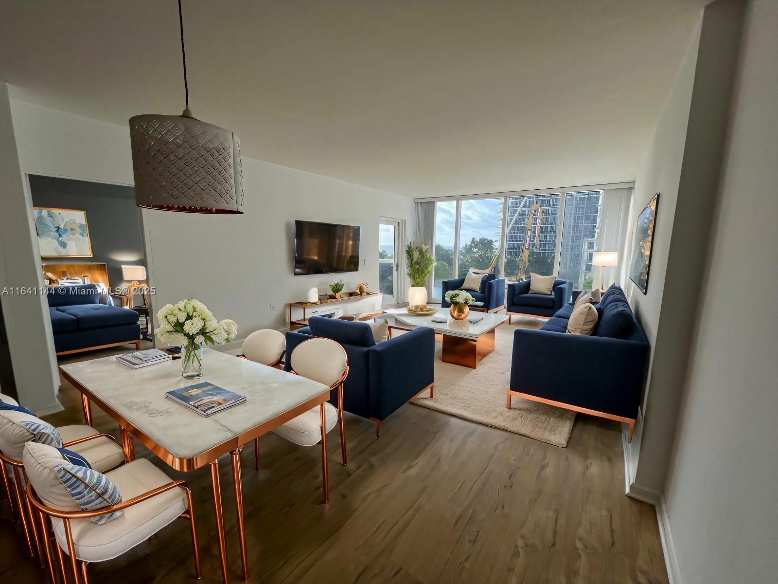 10275 Collins Ave 415