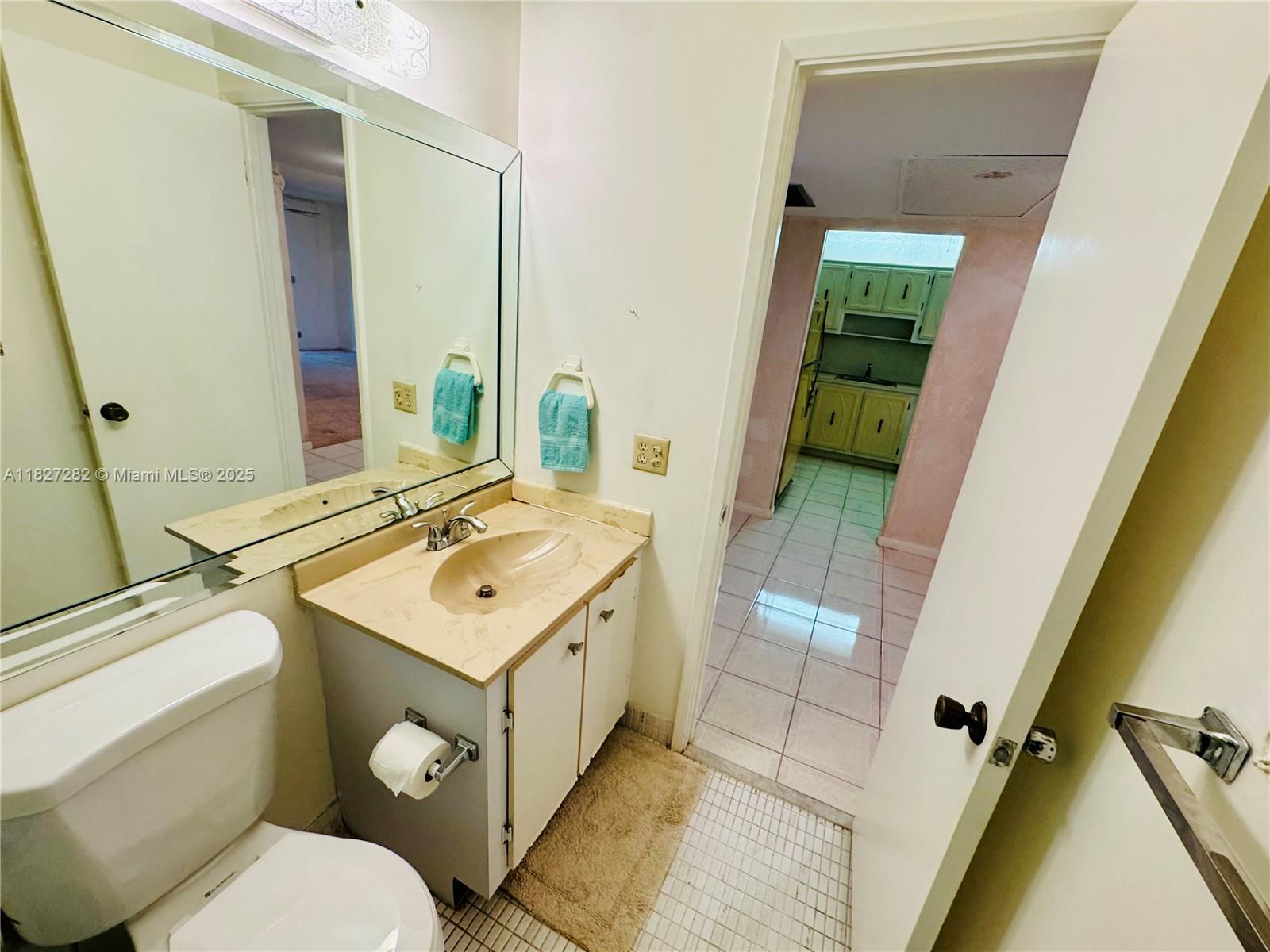 MEADOWS CONDO - Residential