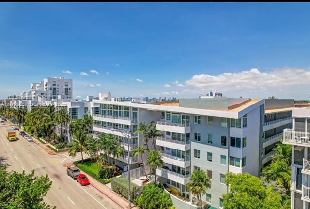 ROND POINT CONDO - Residential