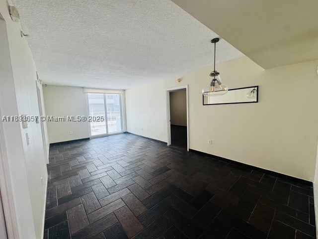7800 Collins Ave 203