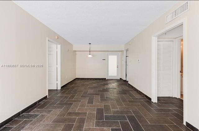 ROND POINT CONDO - Residential