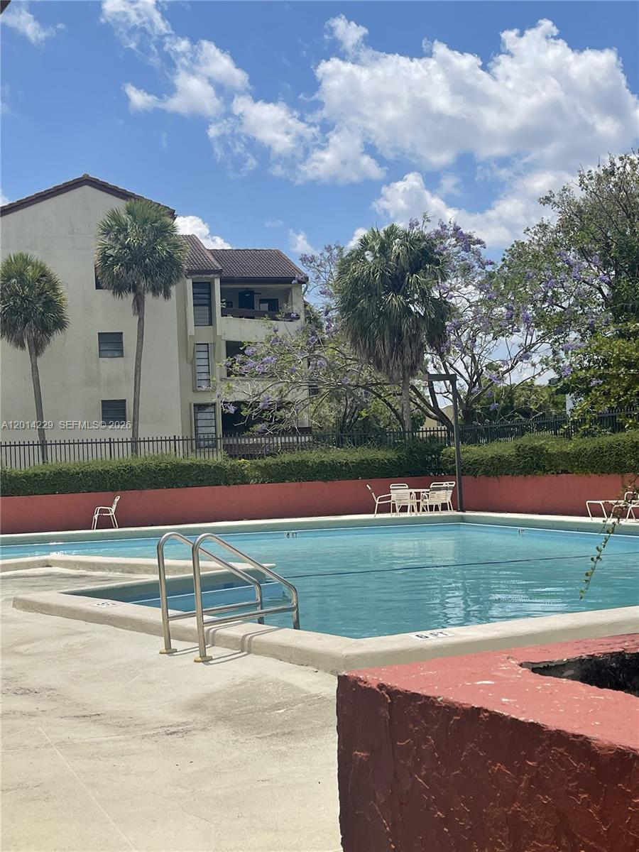 KENLAND BEND NORTH CONDO - Residential Lease