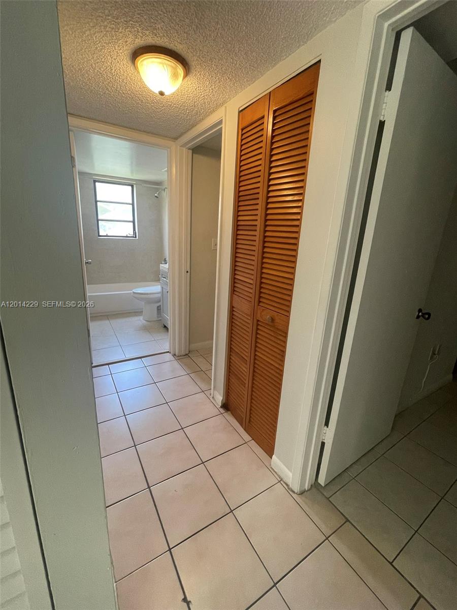 KENLAND BEND NORTH CONDO - Residential Lease