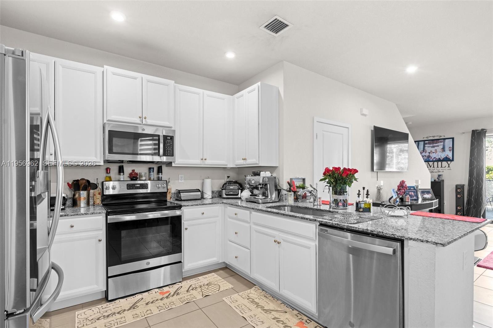 MC RESIDENTIAL - Residential