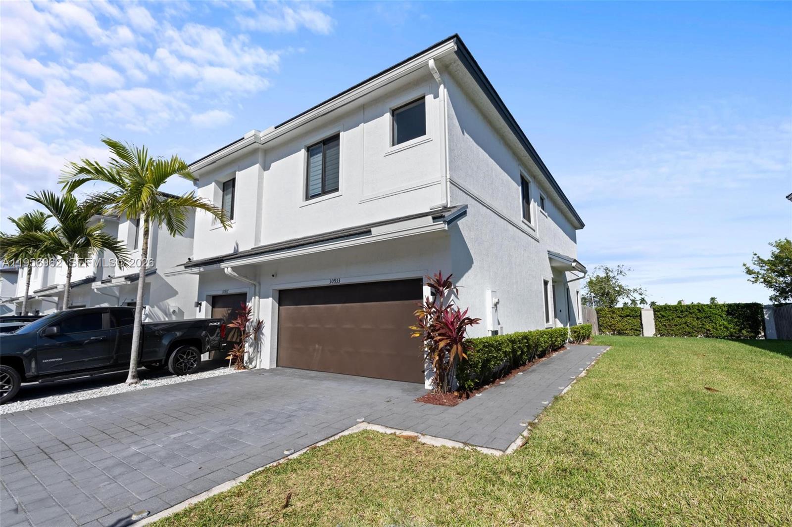 MC RESIDENTIAL - Residential