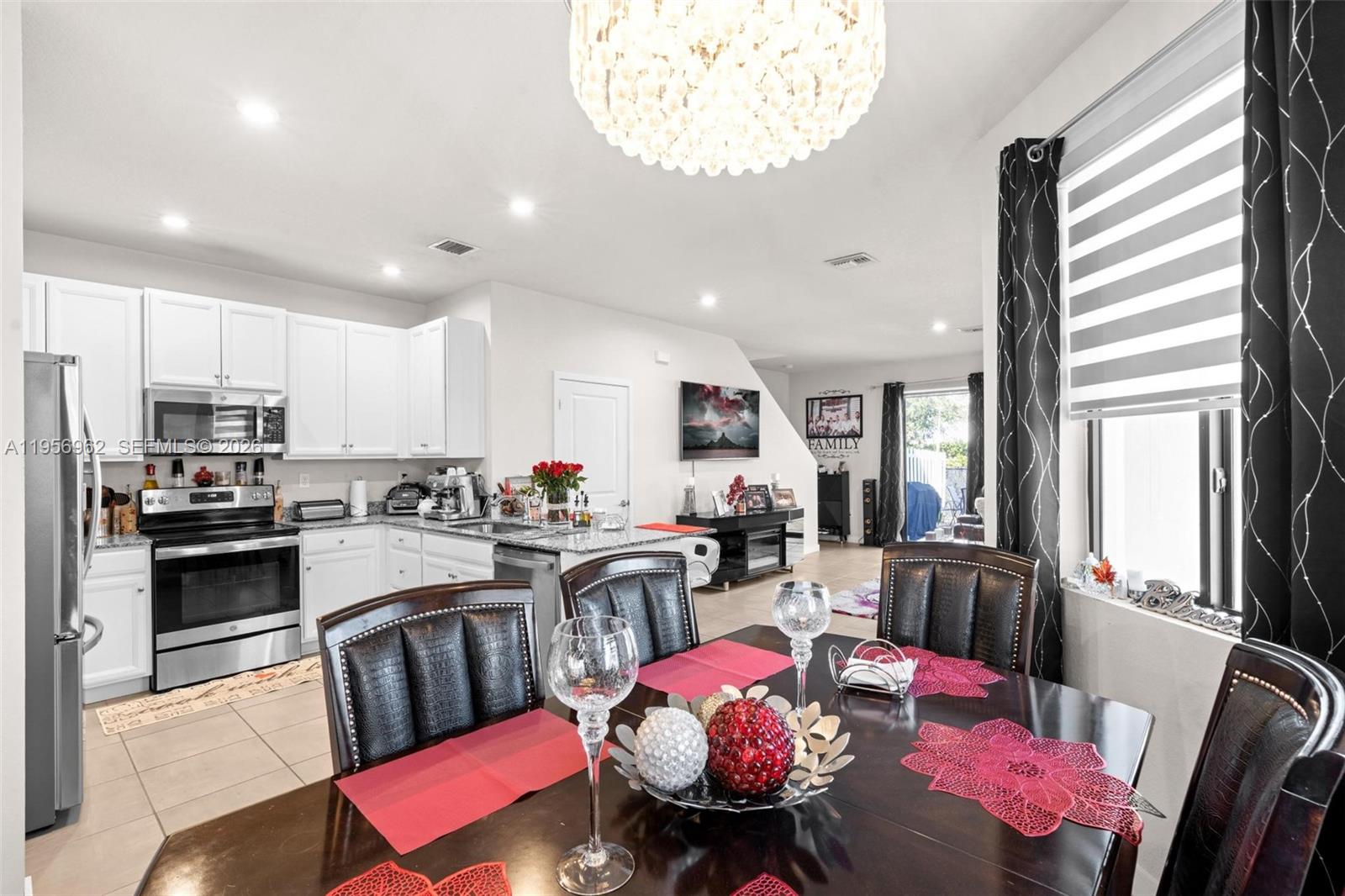 MC RESIDENTIAL - Residential