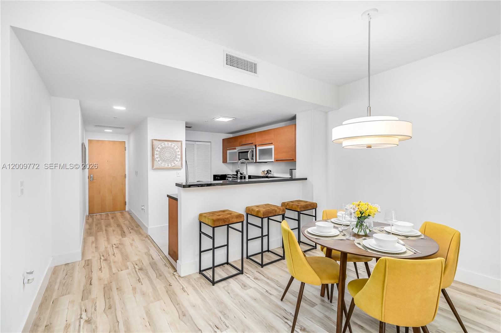 253 NE 2nd St 1606