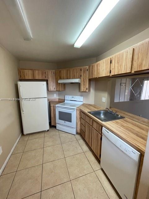 MONTEREY CONDO THREE - Residential Lease