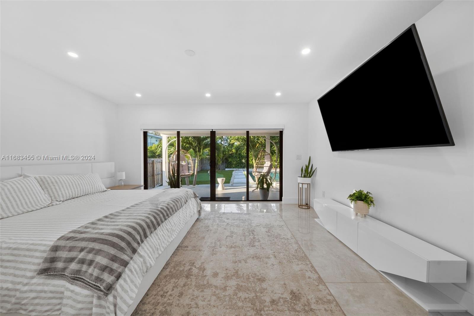 SHORECREST - Residential