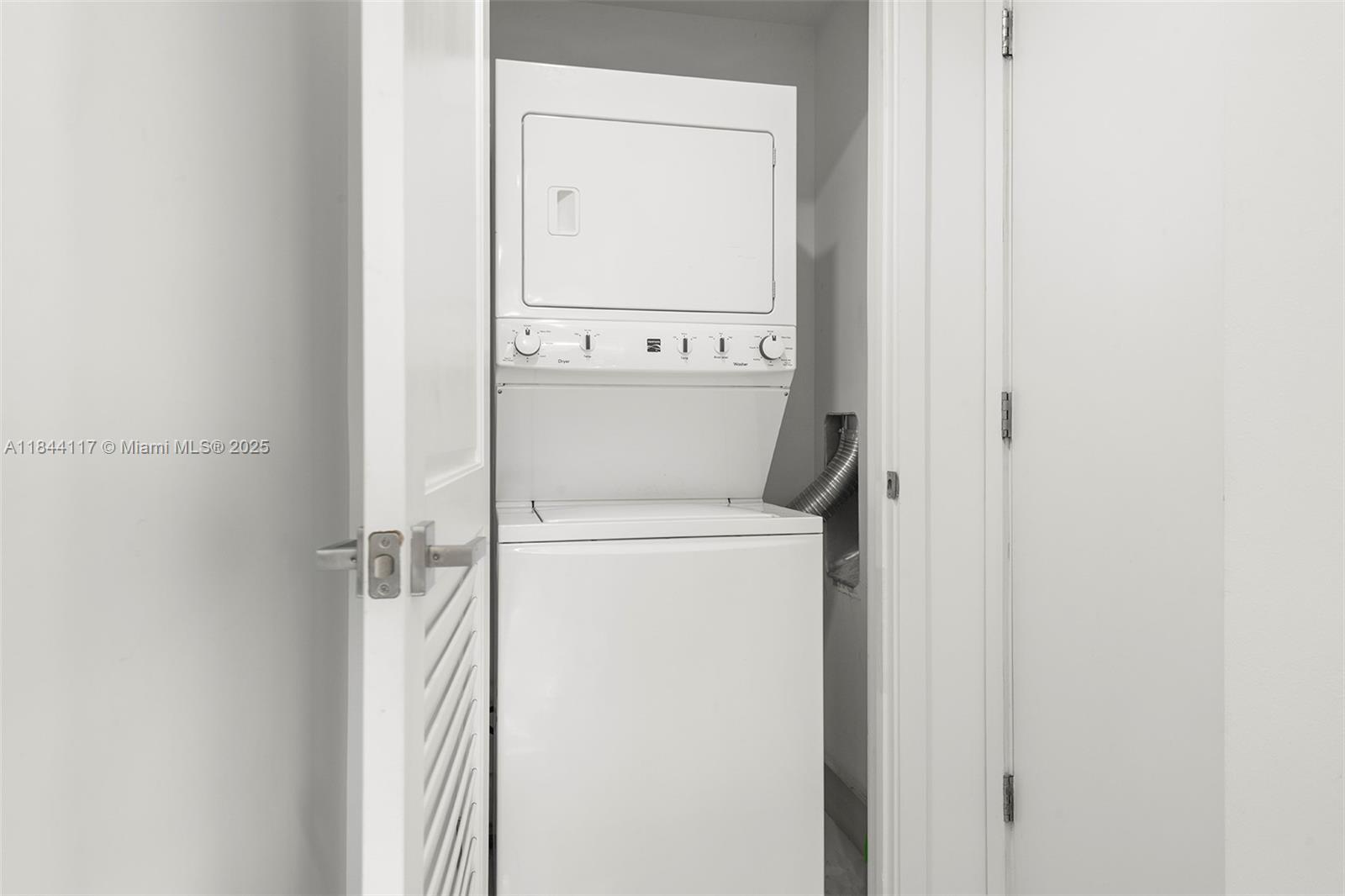 THE BONDO (1080 BRICKELL) - Residential