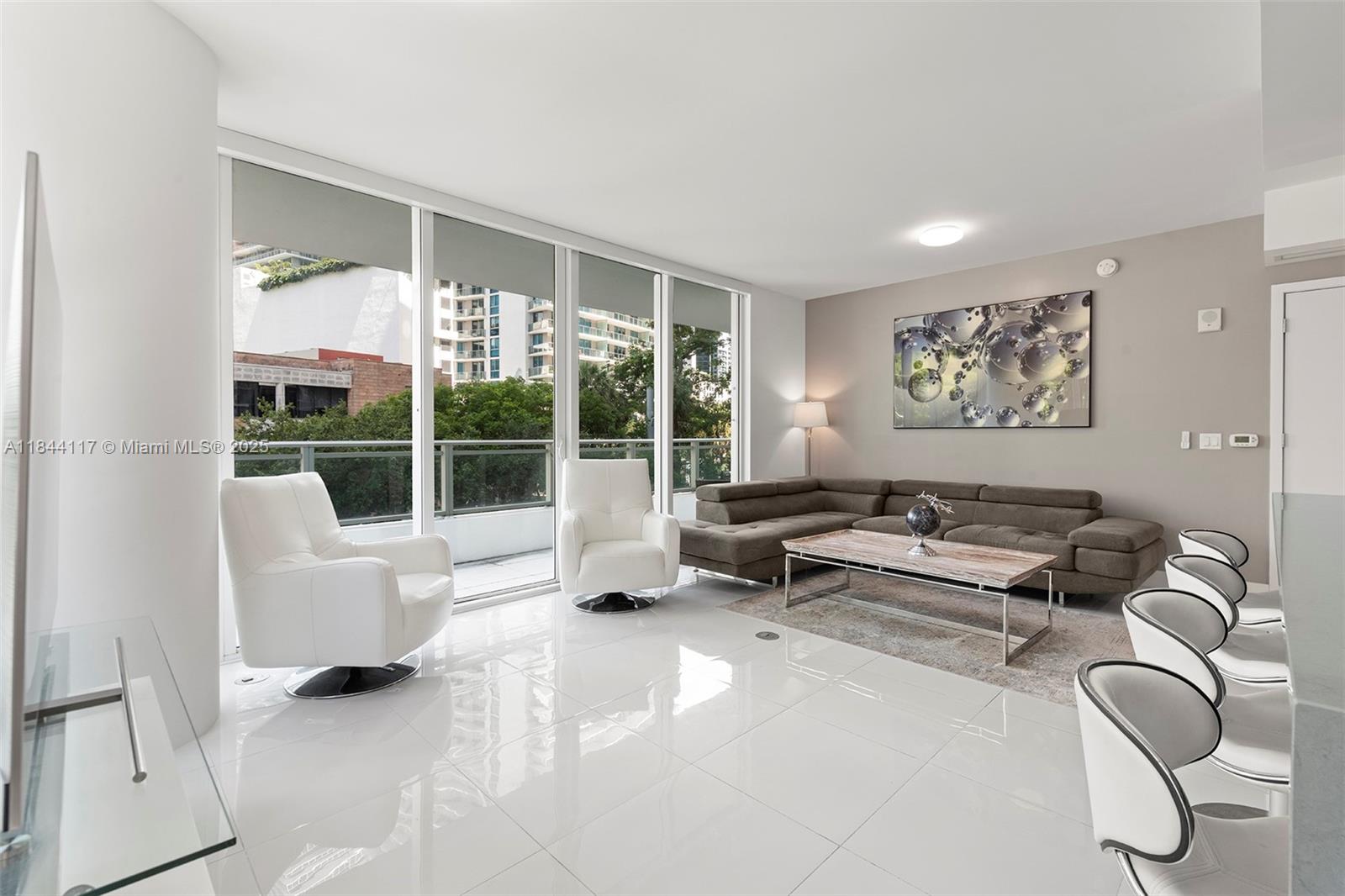 1080 Brickell Ave 209