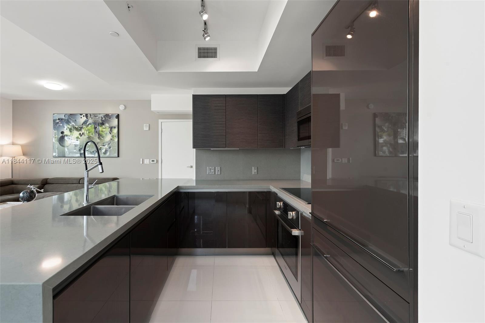 THE BONDO (1080 BRICKELL) - Residential