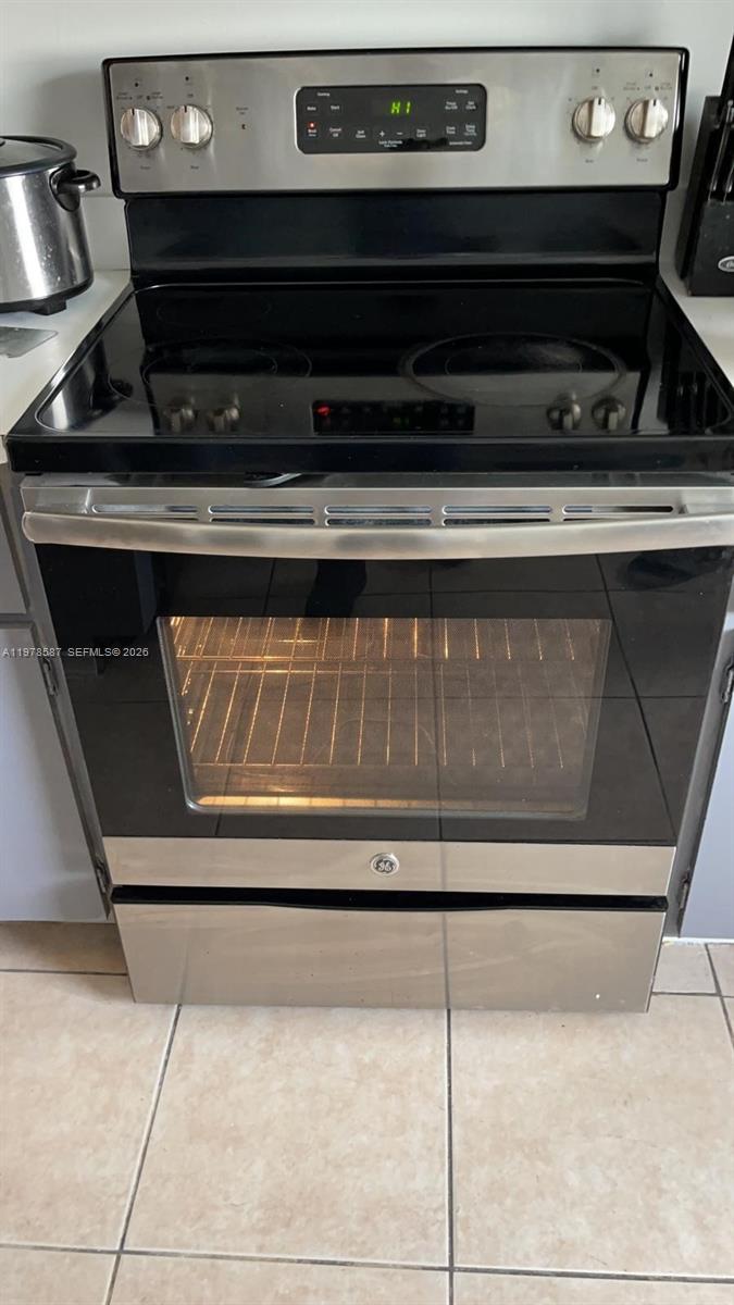 CYPRESS AT WOODMONT 3 CON - Residential