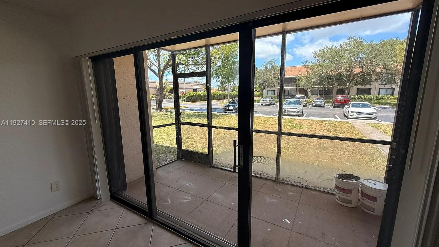 HAMPTON COURT CONDO - Residential