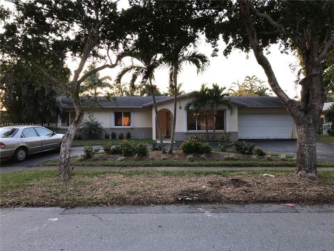 1961 SW 70th Ave Plantation FL 33317