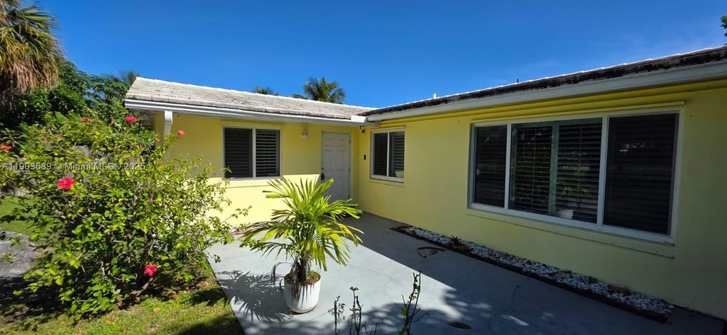 Photo of 321 6th St, Lake Park, FL 33403 (MLS # A11903589)