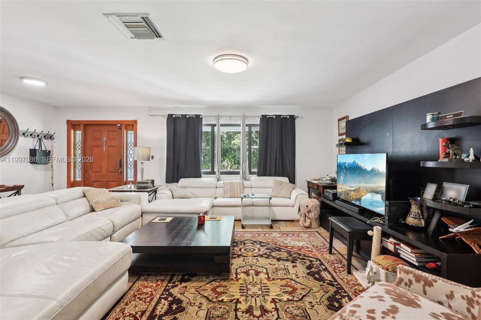 SHERWOOD FOREST - Residential