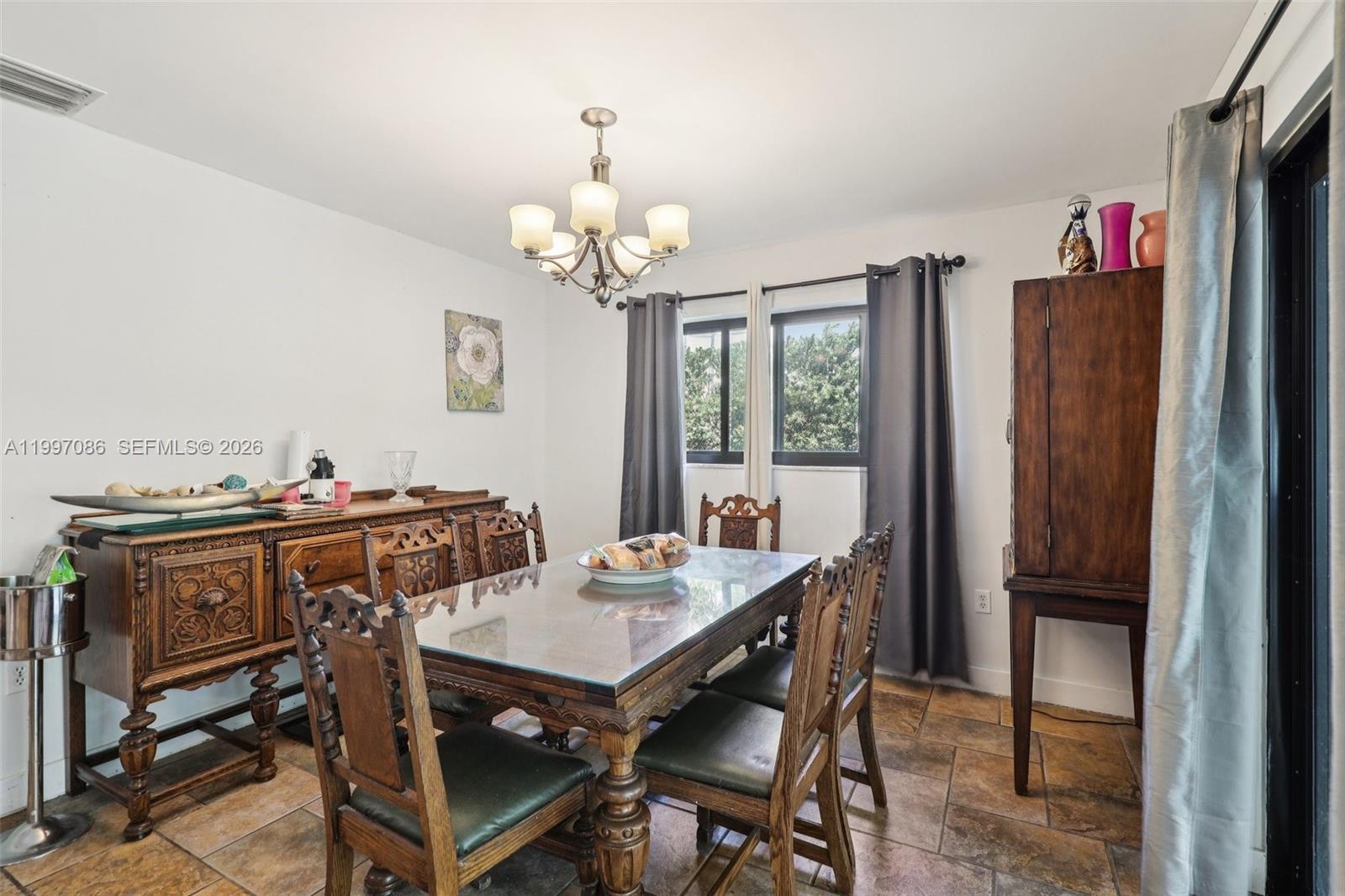 SHERWOOD FOREST - Residential