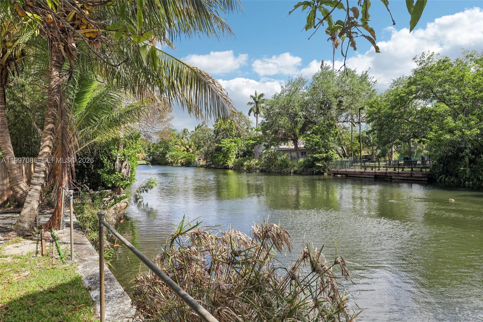 SHERWOOD FOREST - Residential